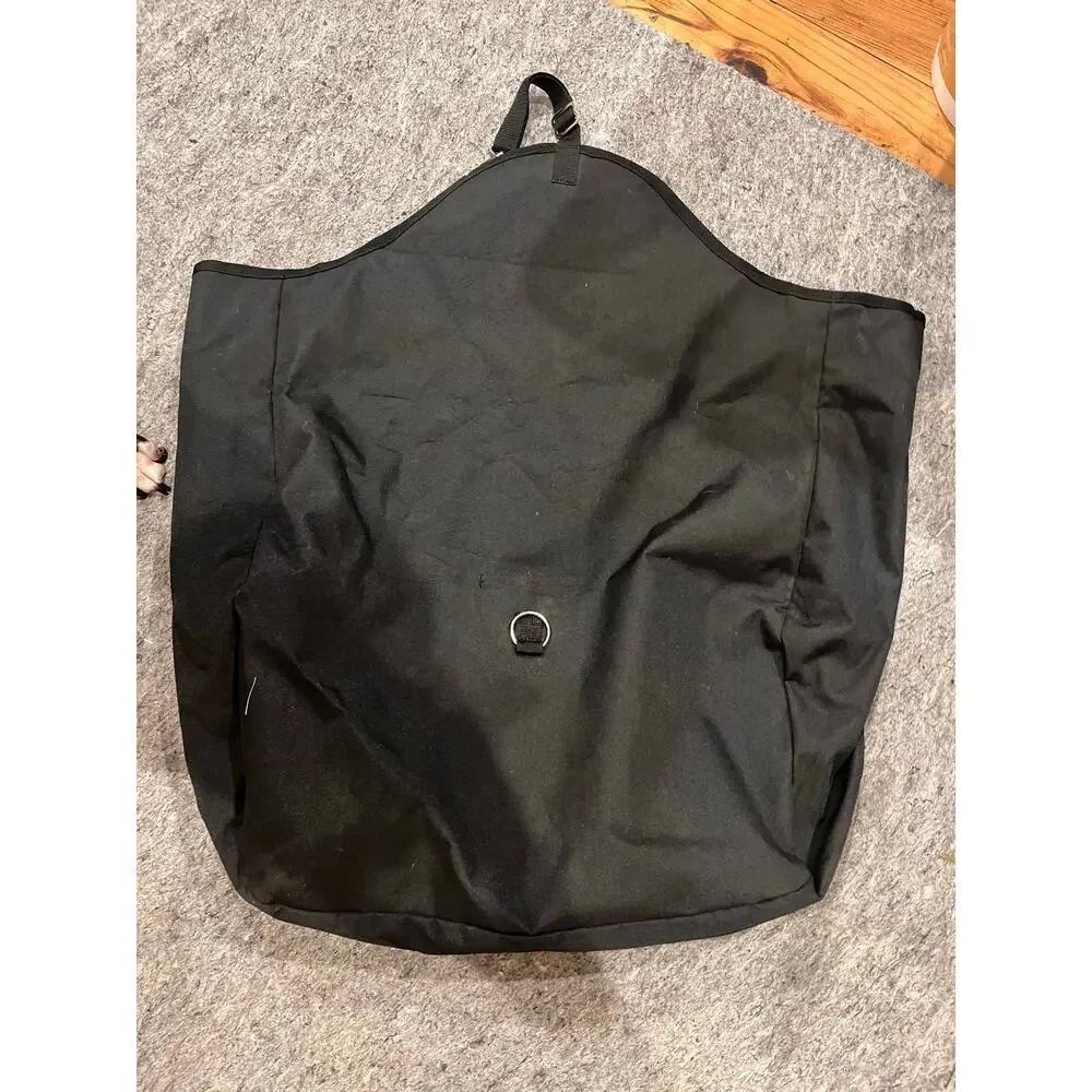 ROMA Slow Feeder Hay Bag nwot